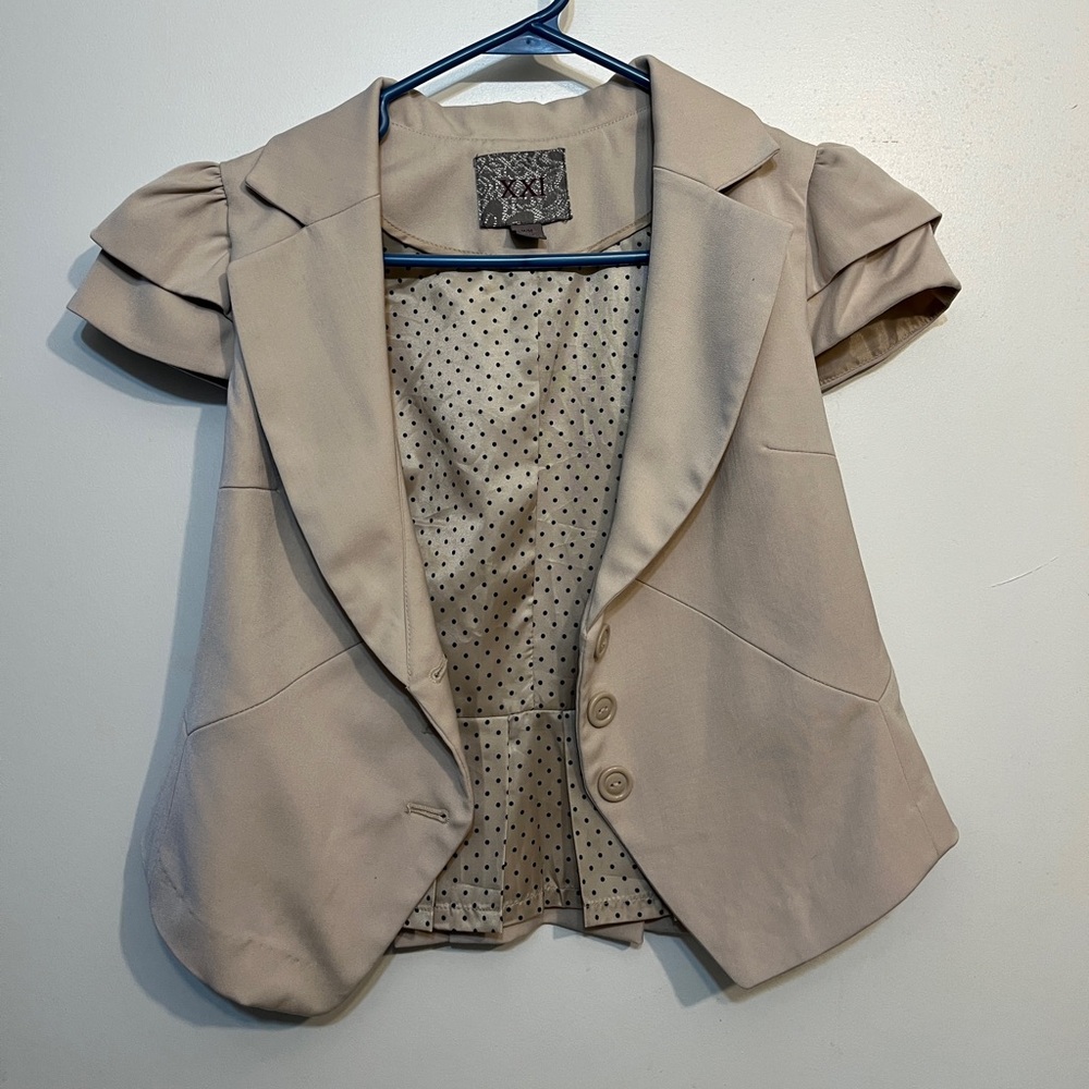 NWOT Forever 21 Beige Short-Sleeve Blazer Vest